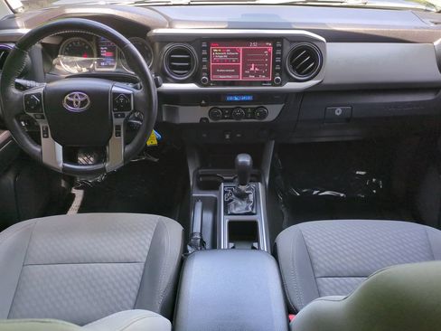 Used 2021 Toyota Tacoma SR5 RWD image 15