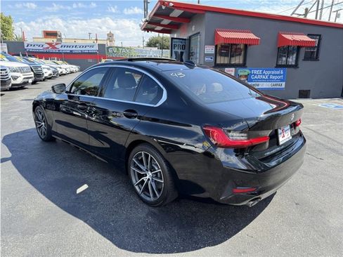 Used 2019 BMW 330i Sedan w/ Premium Package image 11
