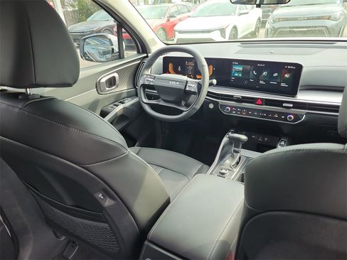 New 2026 Kia Sorento S image 13