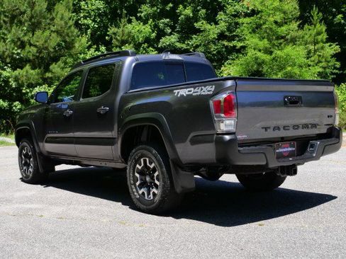 Used 2021 Toyota Tacoma TRD Off-Road w/ Blackout Package (TMS) AWD/4WD image 19