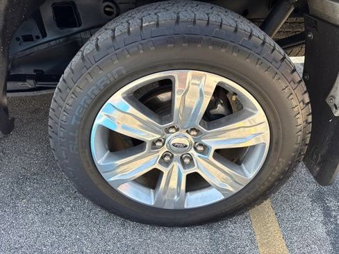 Used 2019 Ford F150 Platinum w/ Technology Package AWD/4WD image 10