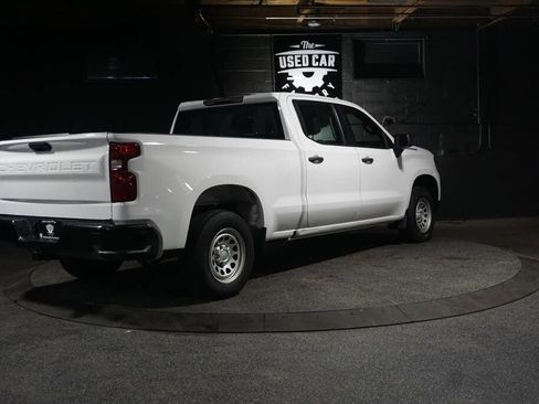 Used 2022 Chevrolet Silverado 1500 W/T w/ Trailering Package AWD/4WD image 6