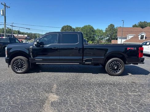 Used 2025 Ford F250 Platinum AWD/4WD image 4