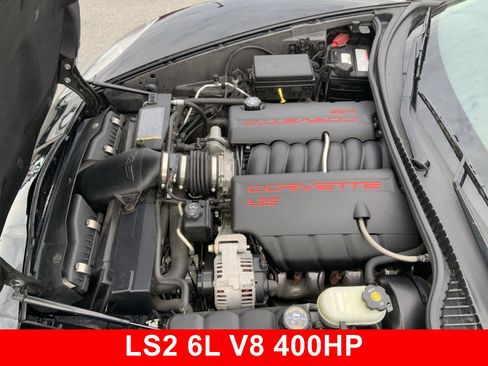 Used 2005 Chevrolet Corvette Convertible w/ Preferred Equipment Group RWD image 4