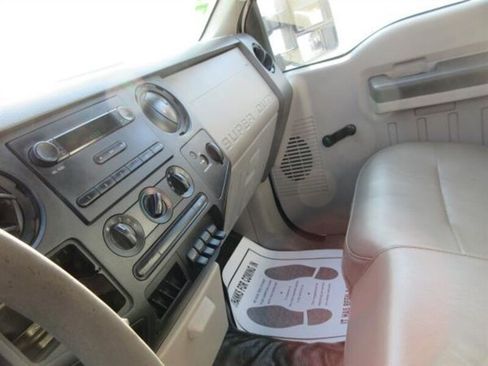 Used 2008 Ford F450 2WD Regular Cab Super Duty image 24