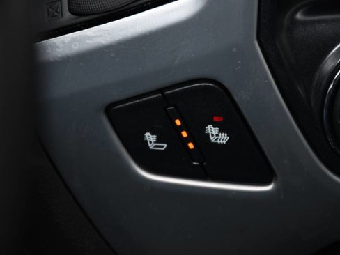 Used 2016 GMC Sierra 1500 SLE w/ SLE Value Package image 37