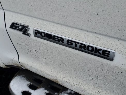 Used 2022 Ford F250 Lariat w/ Tremor Off-Road Package image 35