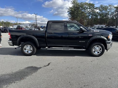 Used 2021 RAM 2500 Big Horn image 9