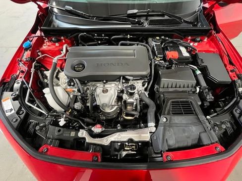 Used 2025 Honda Civic Sport image 27