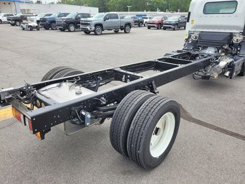 New 2024 Chevrolet Low Cab Forward 5500XD image 6