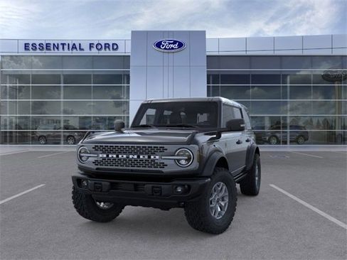 New 2025 Ford Bronco Badlands image 2