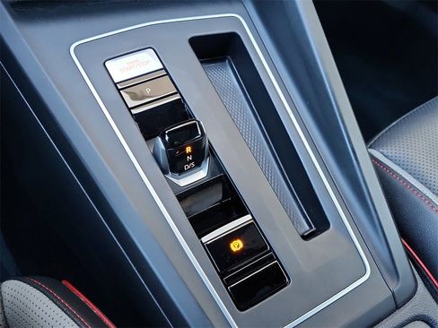 Used 2022 Volkswagen GTI Autobahn image 29