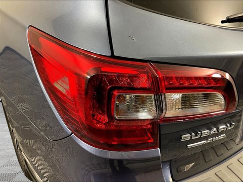 Used 2017 Subaru Outback 3.6R Limited AWD/4WD image 22