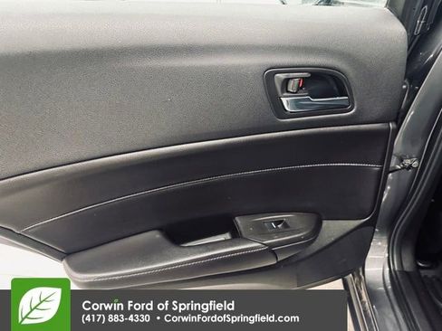 Used 2018 Acura ILX image 17