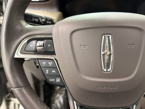 Used 2023 Lincoln Nautilus Reserve w/ Equipment Group 201A AWD/4WD image 13