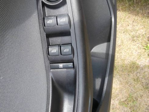 Used 2014 Ford Focus SE w/ Interior Protection Package FWD image 16