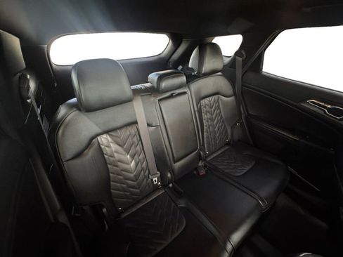 Used 2023 Kia Sportage X-Line image 16