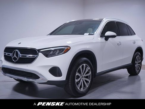 Used 2024 Mercedes-Benz GLC 300 4MATIC image 1