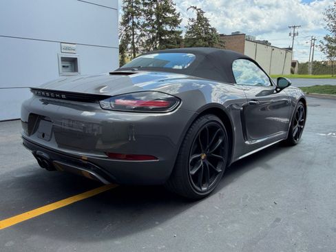 Certified 2025 Porsche 718 Boxster RWD image 13