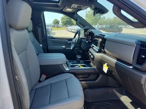 New 2026 GMC Sierra 1500 SLT w/ SLT Premium Plus Package image 10