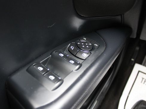 Used 2018 Lincoln MKZ Reserve FWD image 27