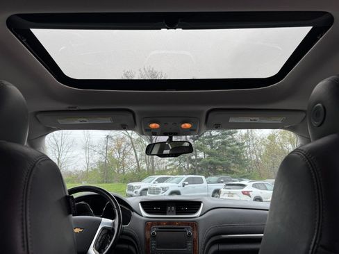 Used 2014 Chevrolet Traverse LT FWD image 23