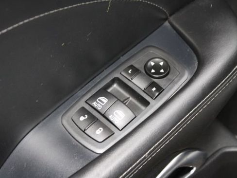 Used 2019 Dodge Challenger R/T Scat Pack RWD image 13