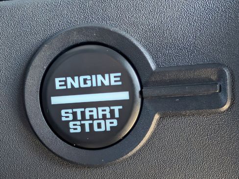 Certified 2025 Ford Bronco Big Bend image 32