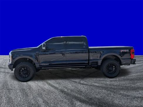 Used 2025 Ford F250 Platinum w/ FX4 Off-Road Package AWD/4WD image 5