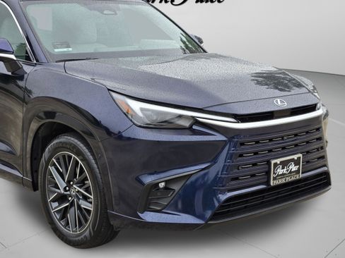 Used 2025 Lexus TX 350 AWD w/ Technology Package image 32
