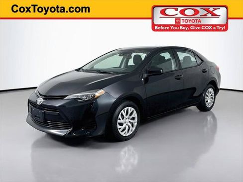 Certified 2018 Toyota Corolla LE FWD image 1