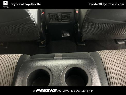 Used 2021 Toyota 4Runner SR5 AWD/4WD image 10
