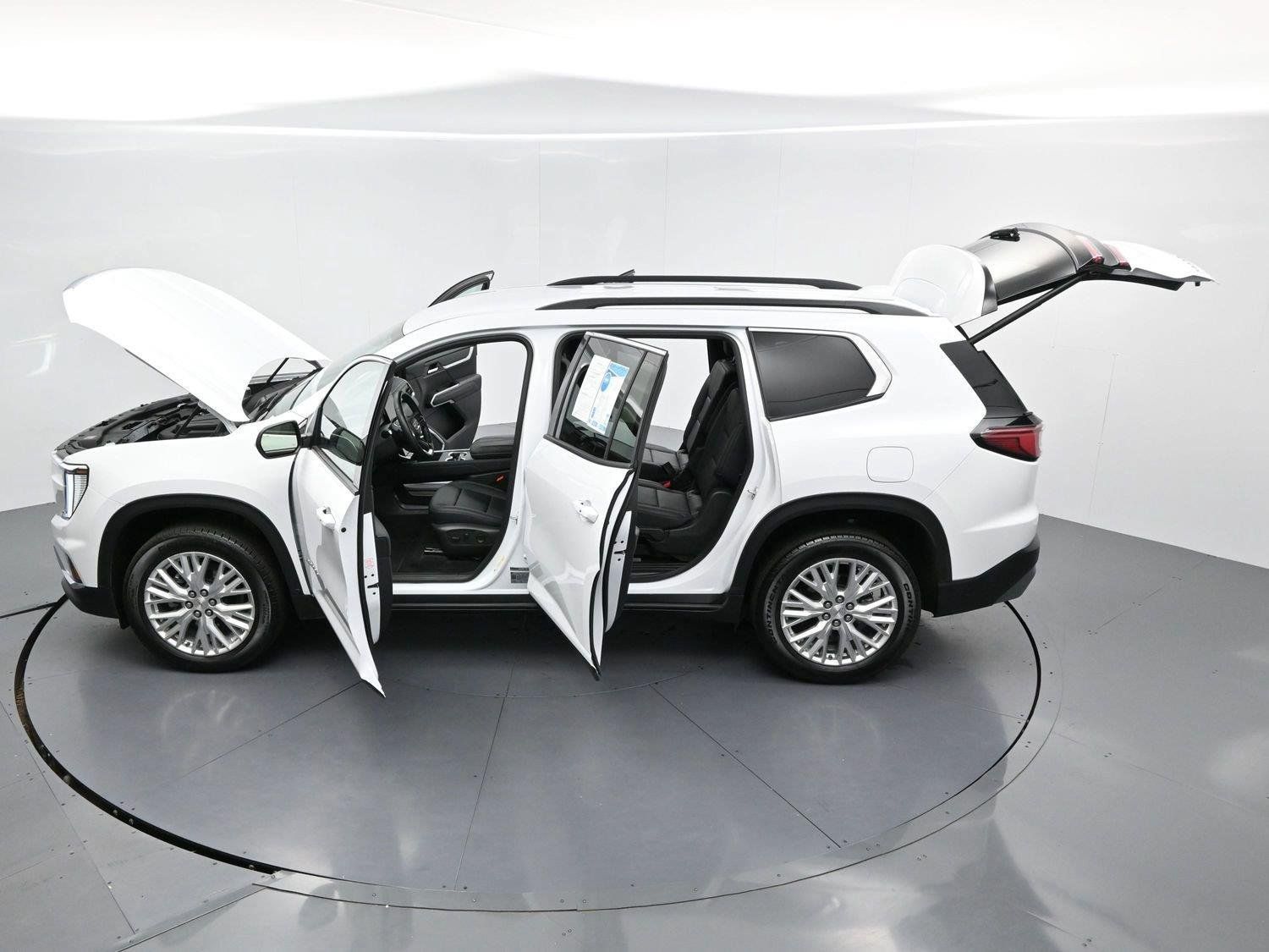 Used 2026 GMC Acadia Elevation w/ Elevation Premium Package FWD image 43