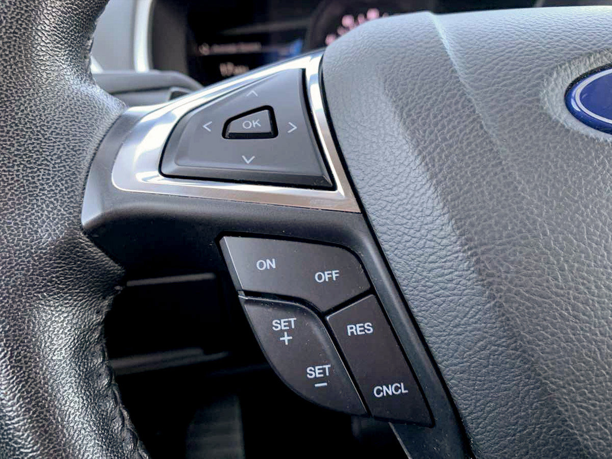Used 2019 Ford Edge SEL AWD/4WD image 21