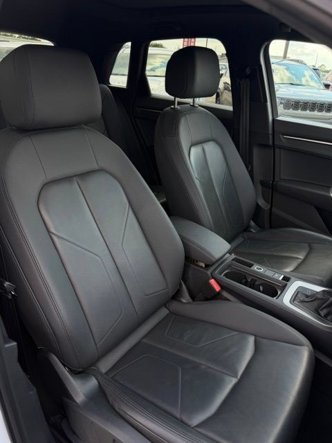Used 2024 Audi Q3 2.0T Premium AWD/4WD image 19