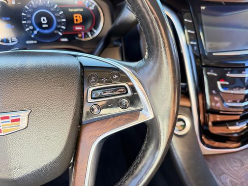 Used 2019 Cadillac Escalade Premium Luxury image 26