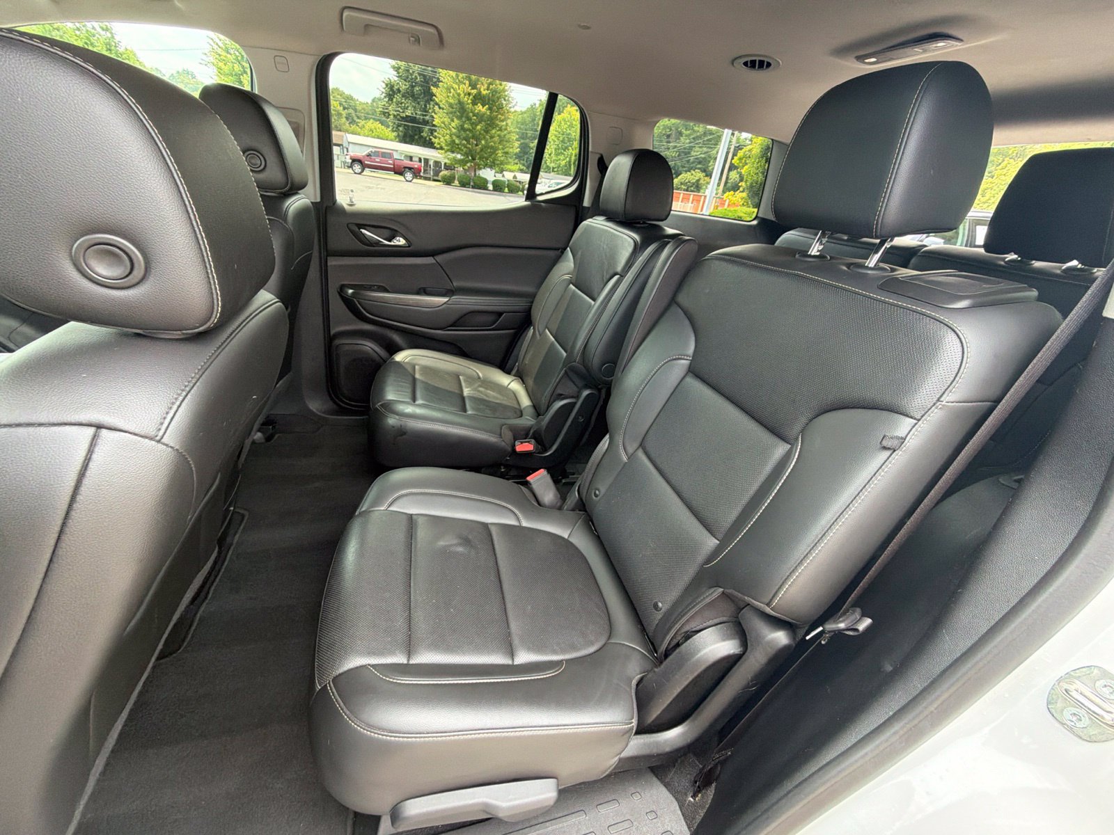 Used 2023 GMC Acadia SLT AWD/4WD image 23