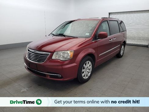 Used 2014 Chrysler Town & Country Touring w/ Driver Convenience Group image 1