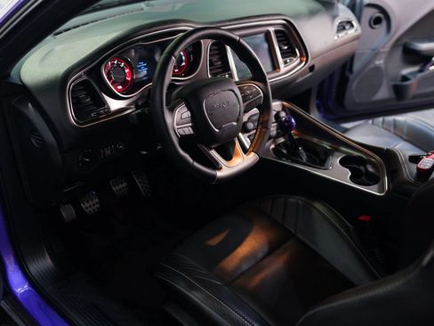 Used 2016 Dodge Challenger SRT Hellcat RWD image 22