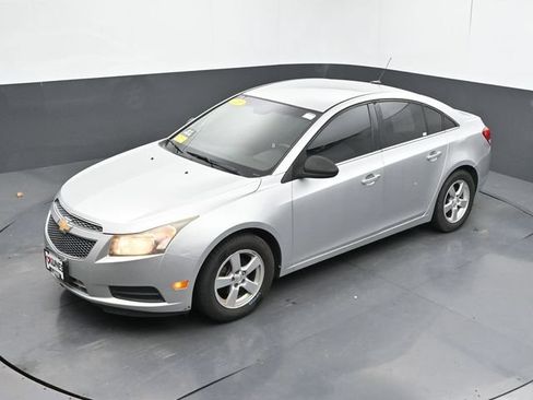 Used 2011 Chevrolet Cruze LT FWD image 16