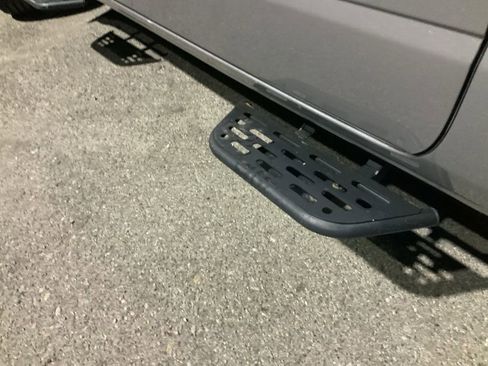 Certified 2024 RAM 1500 Big Horn AWD/4WD image 10