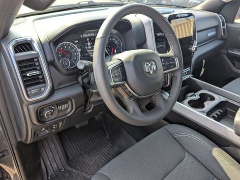 Used 2025 RAM 1500 Big Horn AWD/4WD image 9