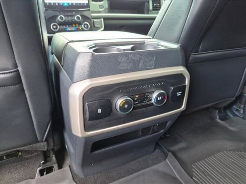Used 2024 Ford Expedition XLT RWD image 18