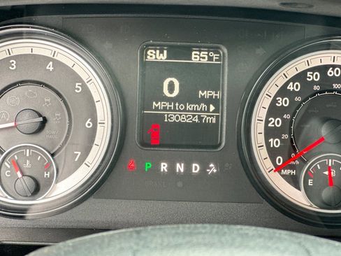 Used 2014 RAM 1500 Express image 28