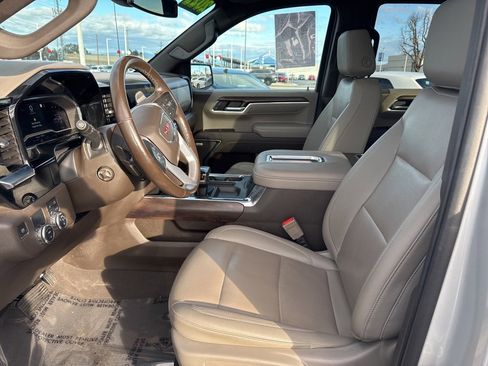 Used 2022 GMC Sierra 1500 SLT w/ SLT Convenience Package image 21