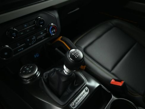 Certified 2022 Ford Bronco Badlands AWD/4WD image 18