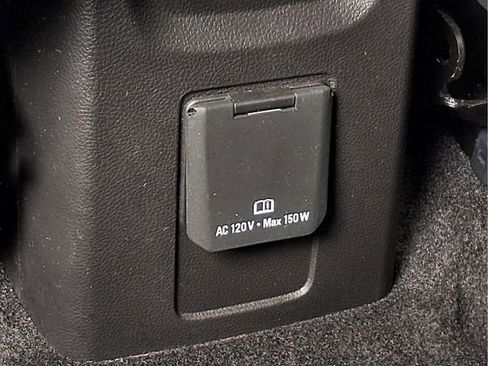 Certified 2022 Buick Encore Preferred w/ Safety Package AWD/4WD image 21