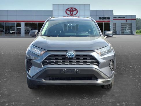 Certified 2021 Toyota RAV4 LE image 2