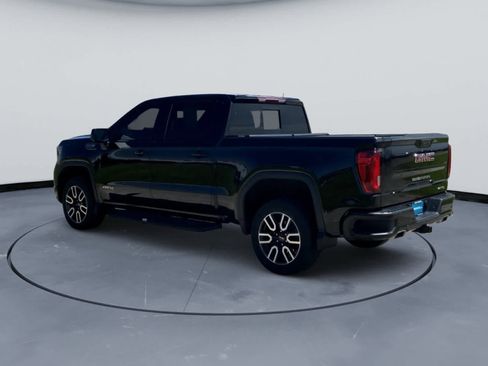Used 2023 GMC Sierra 1500 AT4 w/ AT4 Preferred Package AWD/4WD image 9