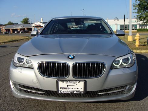 Used 2013 BMW 528i xDrive Sedan image 2